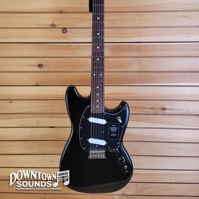 Fender Player II Mustang Electri Guitar - Black, Rosewood Fingerboard image 2