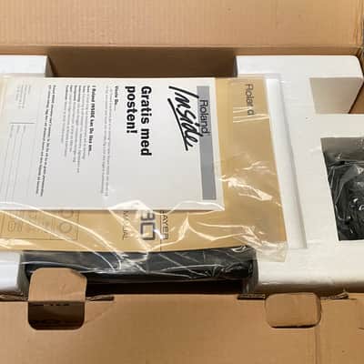 Roland CR-80 in original box with psu and manual image 2