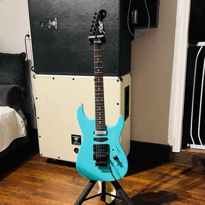 Fender Limited Edition HM Strat Reissue 2020 - Ice Blue image 2