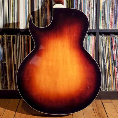 The Loar LH-350-VS Archtop Vintage Sunburst USED image 3
