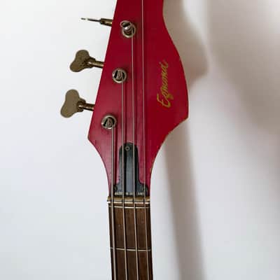 Egmond Typhoon bass guitar 1966-1968 - red tolex image 3
