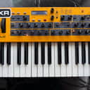 Dave Smith Instruments Mopho 32-Key Monophonic Synthesizer 2011 - 2016 - Yellow with Wood Sides