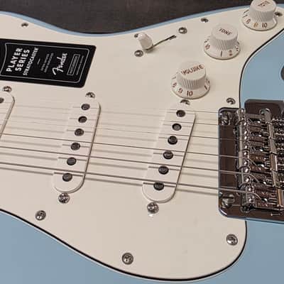 Fender Player Stratocaster Special Edition BRAND NEW FSR Sonic Blue with Roasted Maple Neck MIM Mexico Special Edition Run Strat Electric Guitar image 19