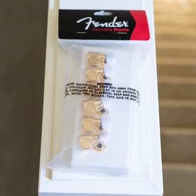 Fender Deluxe Cast/Sealed Guitar Tuning Machines with Pearl Buttons Set 2011 image 6