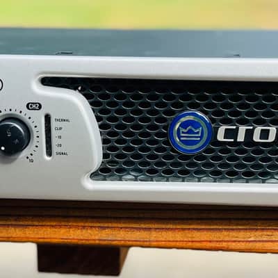 Crown XLS 2000 2-Channel High Density Power Amplifier 2010s - Silver image 2