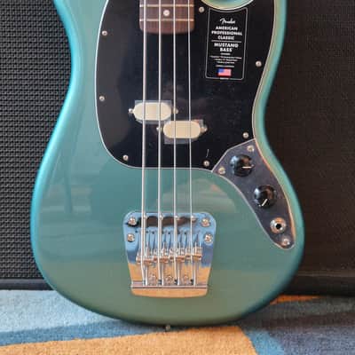 Fender American Professional Classic Mustang Bass 2026 - Faded Sherwood Green Metallic image 5