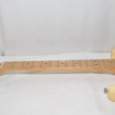 Fender Japan ST72-53 YWH MADE IN JAPAN N serial Electric Guitar Ref. No 7222 image 10