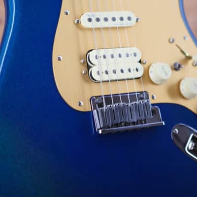 Fender American Ultra II Stratocaster HSS with Roasted Maple Fretboard 2026 - Aurora - LIMITIED RUN image 4