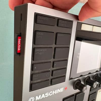 Native Instruments Maschine+  Magma case + 2 Expansions image 2