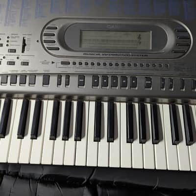 Casio WK-1630 76-Key Workstation Keyboard 2000s - Silver image 3
