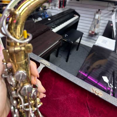 Bundy Alto Saxophone H&A Selmer & Co / 420484 image 9