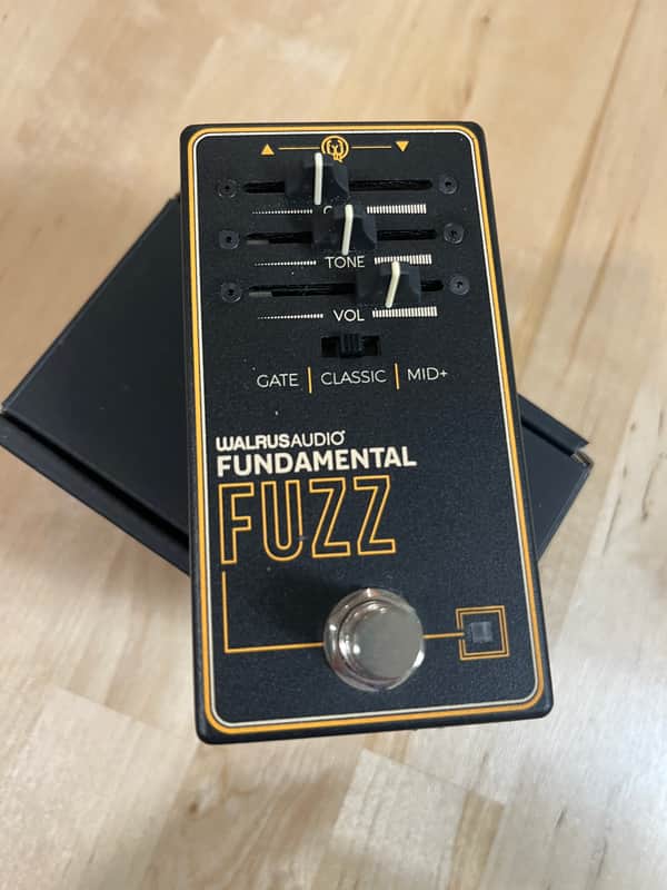 Walrus Audio Fundamental Fuzz