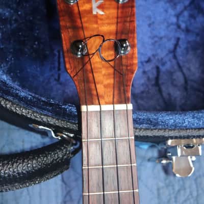 Kamaka HP-1 Pineapple soprano ukulele with hard case and planetary tuners image 9