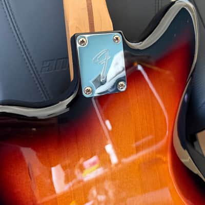 Fender Standard jazzmaster HH 2018 - Sunburst image 12