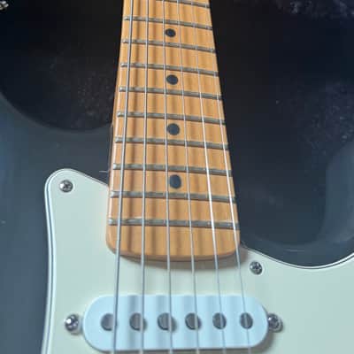 Fender Sub-Sonic Baritone Stratocaster American HSS Black - 2001 image 7