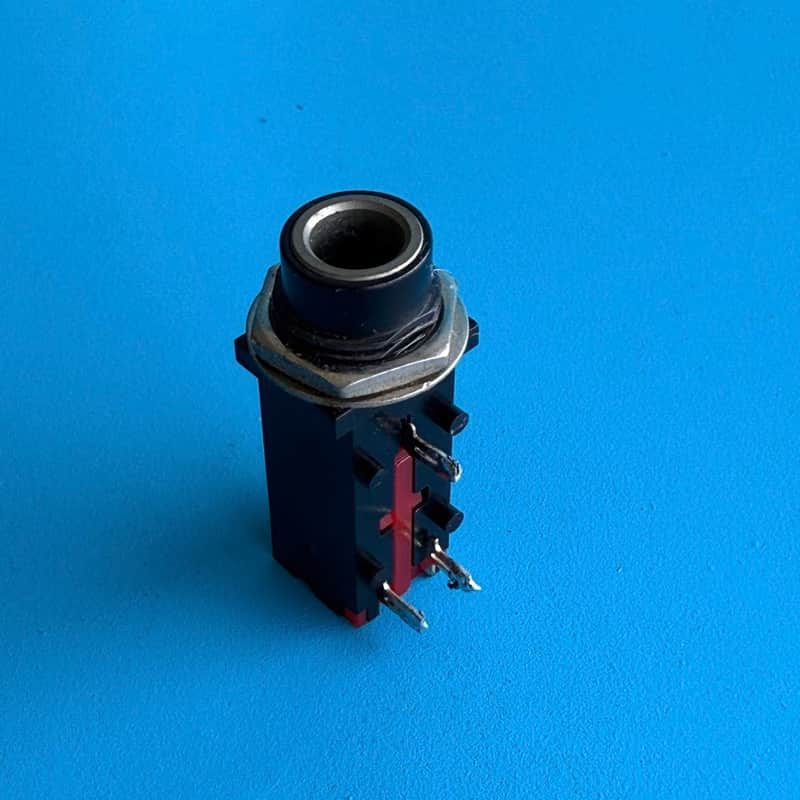 Marshall G15RCD Guitar Amplifier Replacement Part: Mono TS 1/4" Jack Socket image 1
