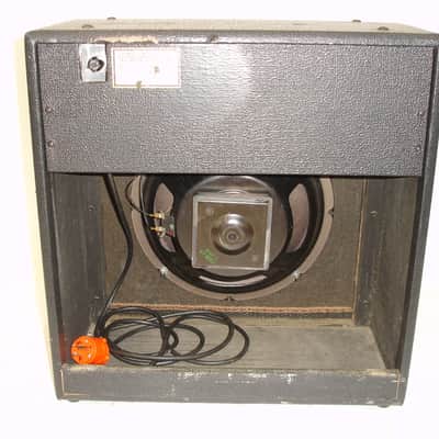 Montgomery Ward Model 9150 Guitar Combo Amp image 17