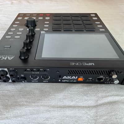Akai MPC One Standalone MIDI Sequencer 2020 incl. Case image 5