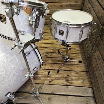Gretsch Catalina Club Drum Kit, White Marine Pearl USED! RKGRT290726 image 2