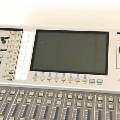 Roland M-400 48-Channel Live Digital Mixing Console CG01WR2 image 5