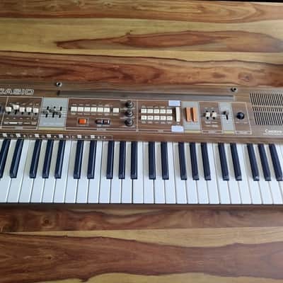 CASIOTONE 405 analog synth 1980s.
