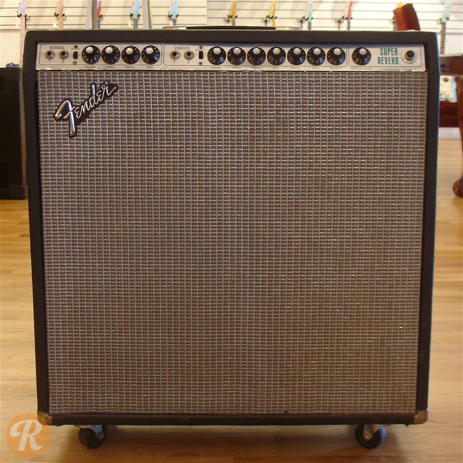 Fender Super Reverb 2-Channel 70-Watt 4x10