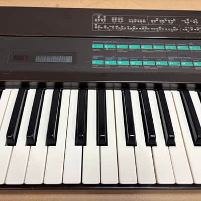 Yamaha DX7 Programmable Algorithm Synthesizer 1983 - 1987 - Black image 7