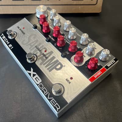 Tech 21 XBDR XB Driver SansAmp bass preamp + DI pedal 2024 - black/silver- New! image 5