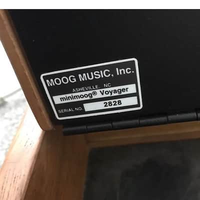Moog Minimoog Voyager Performer Edition 44-Key Monophonic Synthesizer 2002 - 2015 - Traditional Wood Cabinet image 8