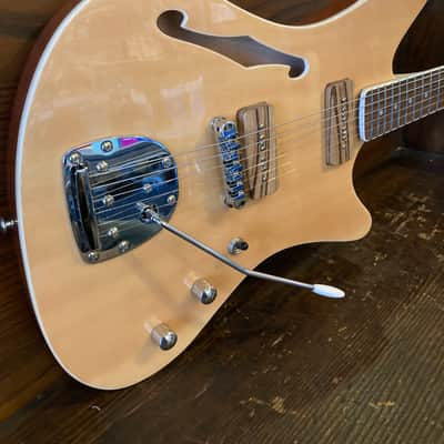DiPinto Galaxie Spruce/Mahogany 2025 - Natural image 2