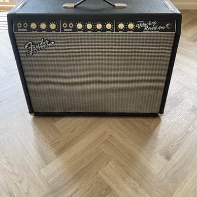Fender "Custom" Vibrolux Reverb Moyer-Mod 40-Watt 2x10" Guitar Combo 1996 - 2013 - Black image 1