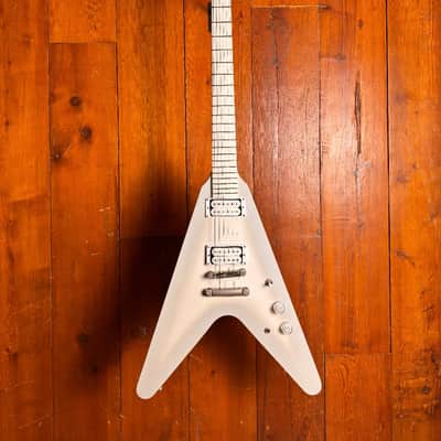 Epiphone Brendon Small Snow Falcon Flying V image 2
