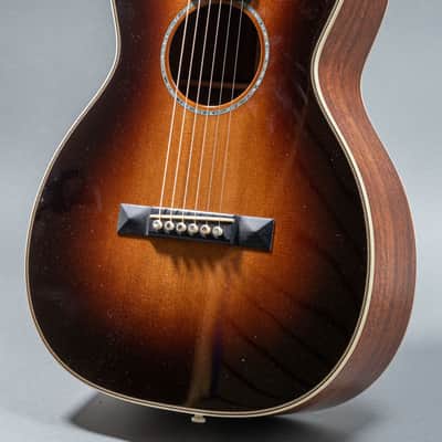 Martin 0-28VS 2012, Sunburst image 3