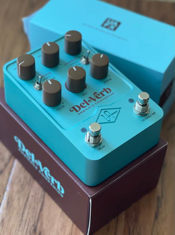 Universal Audio Del-Verb Ambience Companion 2023 - Present - Seafoam Green image 1