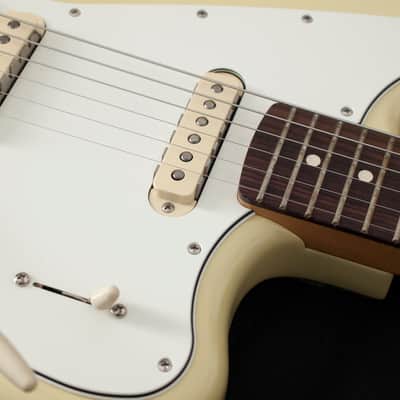 Fender Player II Jaguar Hialeah Yellow image 5