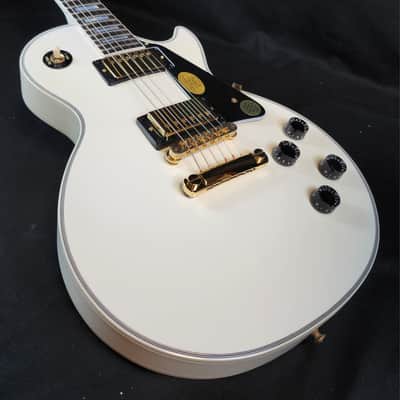 Gibson Vintage 2001 Les Paul Custom, Alpine White, Gold Hardware, w/HSC, Just Unboxed image 9