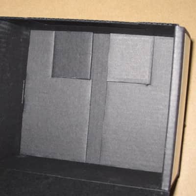 lightly handled - some imperfections MXR EMPTY BOX ONLY for M75 Super Badass Distortion (NO pedal / NO paperwork) specifically from 2015 (2010s - 2020s) - BOX: Black Cardboard / LABEL: Light Gray & Black/ GRAPHIC: Silver image 11