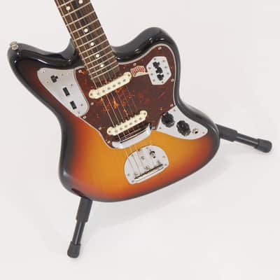 Fender 2007 American Vintage 62 Jaguar - 3-Color Sunburst with Rosewood Fingerboard with Case image 3