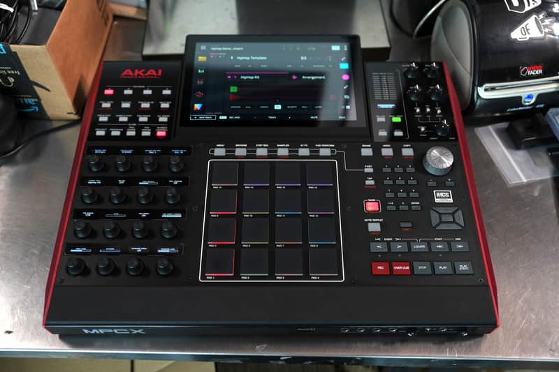 Akai MPC X Drum Machine & Sampler w/ 2 TB SSD Fully Loaded! Bild 1