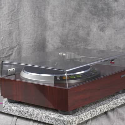 Denon DP-67L Direct Drive Record Player Turntable in Very Good Condition. image 2