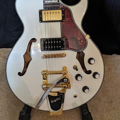 Minty * Samick - Greg Bennet RL4 Royale Limited Edition - White