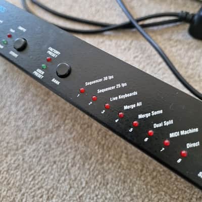 MOTU MIDI Express XT USB MIDI Interface 2017 - Present - Black image 3
