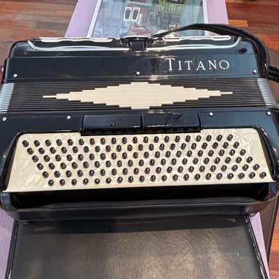 Titano Ideal Accordion Vintage image 5