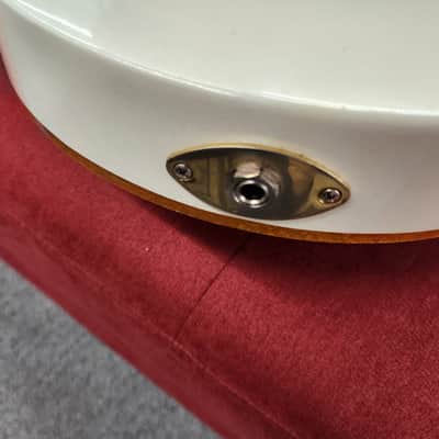 Epiphone Wild Kat - Pearl white gold hardware LTD Custom shop with case image 17