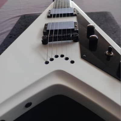 ESP LTD DV8-R Dave Mustaine Signature 2006 Snow White W/Original Hard Case *** FREE SHIPPING *** image 15