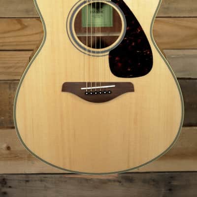 Yamaha FSX820C Acoustic/Electric Guitar Natural image 2