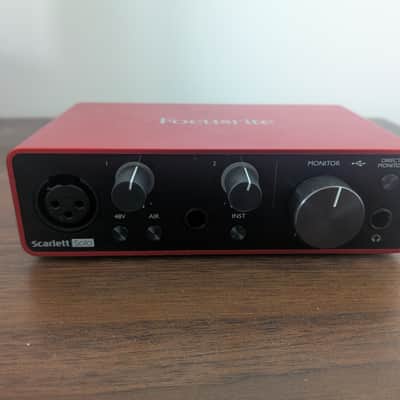 Focusrite Scarlett Solo 3rd Gen USB Audio Interface 2019 - Present - Red / Black image 2