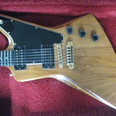 Gibson E2 Explorer 1980 - Walnut image 2