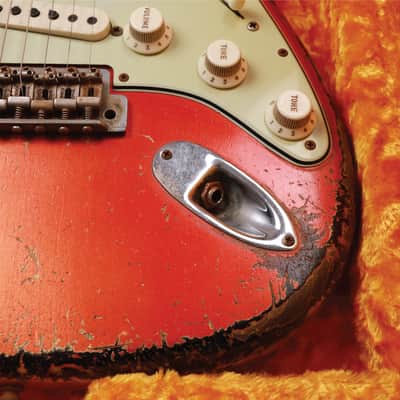 Fender 2021 Custom Shop Masterbuilt Dale Wilson '61 Stratocaster Heavy Relic in Melon Candy To Candy Apple Red Over 3-Tone Sunburst image 17