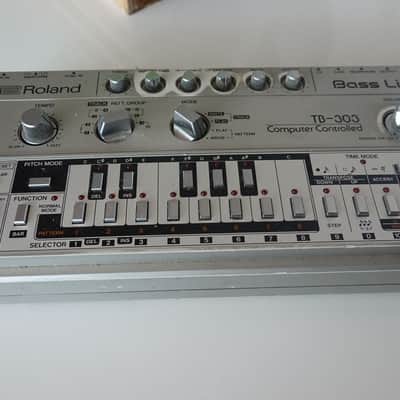 Roland TB-303 Bassline Synthesizer Module 1981 - 1984 - Silver image 3